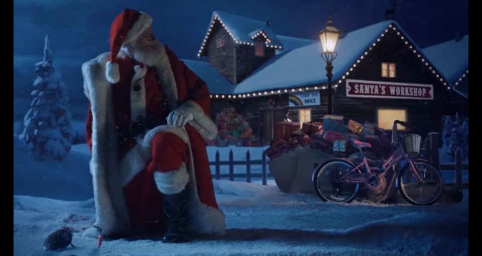 ALDI 奥乐齐圣诞广告，向电影《ET》致敬：一只胡萝卜的奇幻回家路